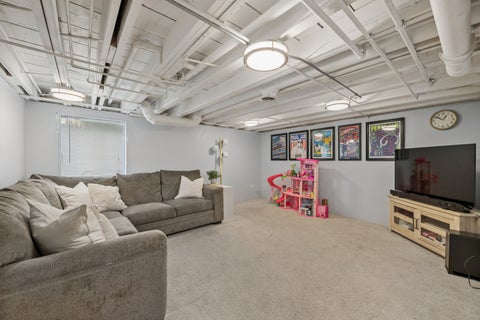 Tiny photo for 402 Crescent Street, Wheaton, IL 60187 (MLS # 12720547)