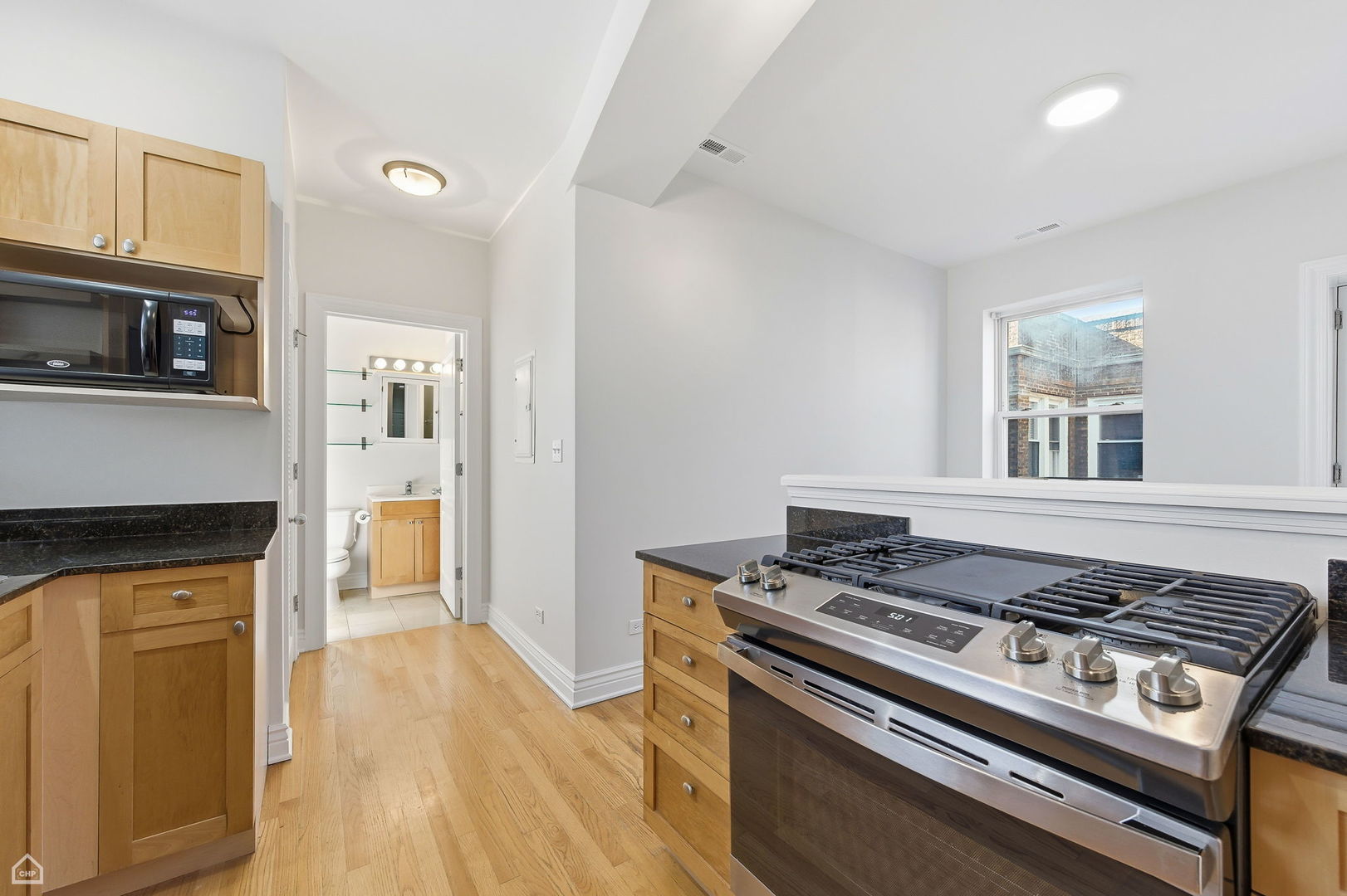 1443 W VICTORIA Street 3E