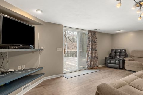 Tiny photo for 4610 8th Avenue, Moline, IL 61265 (MLS # 12611661)