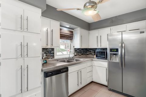 Tiny photo for 4610 8th Avenue, Moline, IL 61265 (MLS # 12611661)