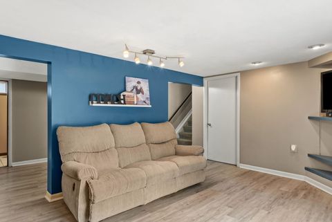 Tiny photo for 4610 8th Avenue, Moline, IL 61265 (MLS # 12611661)