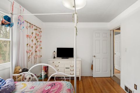 Tiny photo for 4610 8th Avenue, Moline, IL 61265 (MLS # 12611661)