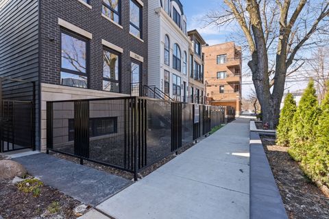 Tiny photo for 2341 W BELDEN Avenue #1, Chicago, IL 60647 (MLS # 12600185)