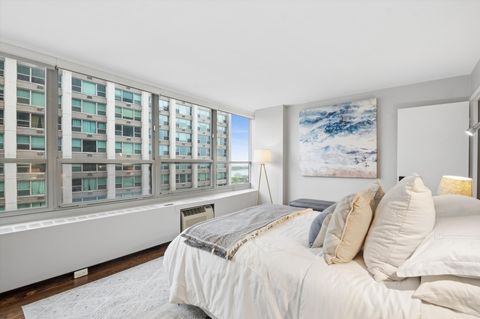 Tiny photo for 3550 N Lake Shore Drive #1620, Chicago, IL 60657 (MLS # 12617870)