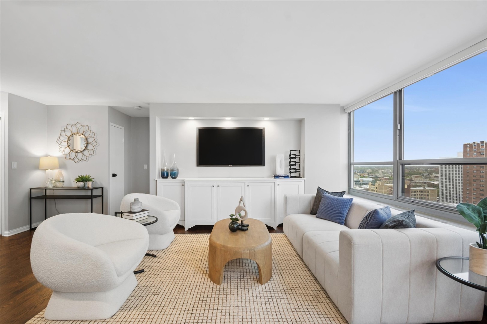 3550 N Lake Shore Drive 1620