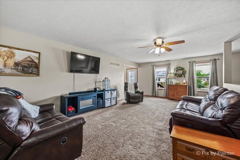 Tiny photo for 8358 CROOKED BEND Road, Machesney Park, IL 61115 (MLS # 12714067)