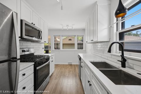 Tiny photo for 4089 Western Avenue, Western Springs, IL 60558 (MLS # 12661496)
