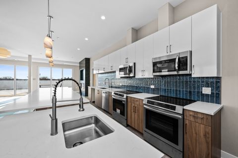 Tiny photo for 839 Madison Street #301, Oak Park, IL 60302 (MLS # 12548489)