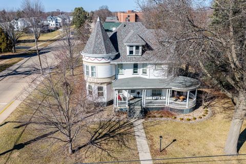 Photo of 405 E Peru Street, Princeton, IL 61356 (MLS # 12510800)