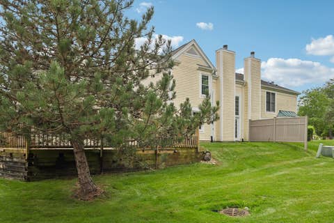 Tiny photo for 4804 Turnberry Drive, Hoffman Estates, IL 60010 (MLS # 12723904)