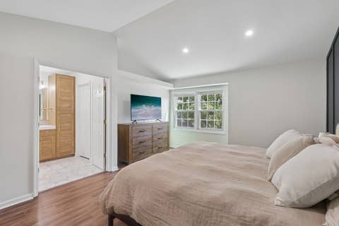 Tiny photo for 4804 Turnberry Drive, Hoffman Estates, IL 60010 (MLS # 12723904)