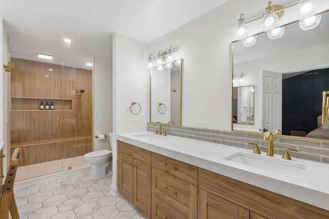 Tiny photo for 4804 Turnberry Drive, Hoffman Estates, IL 60010 (MLS # 12723904)