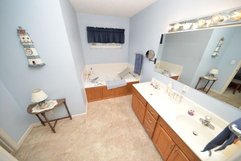 Tiny photo for 14687 N Lost Lake Lane, Mt Vernon, IL 62864 (MLS # 12612019)