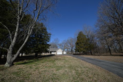 Tiny photo for 14687 N Lost Lake Lane, Mt Vernon, IL 62864 (MLS # 12612019)