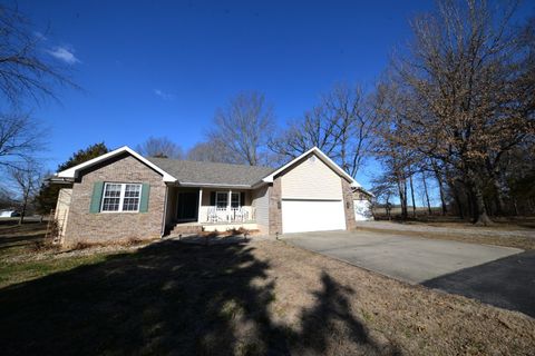 Tiny photo for 14687 N Lost Lake Lane, Mt Vernon, IL 62864 (MLS # 12612019)