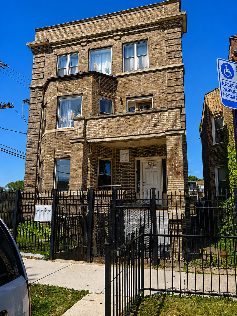Photo 1 of 14 — 6244 S Langley Avenue, Chicago, IL 60637