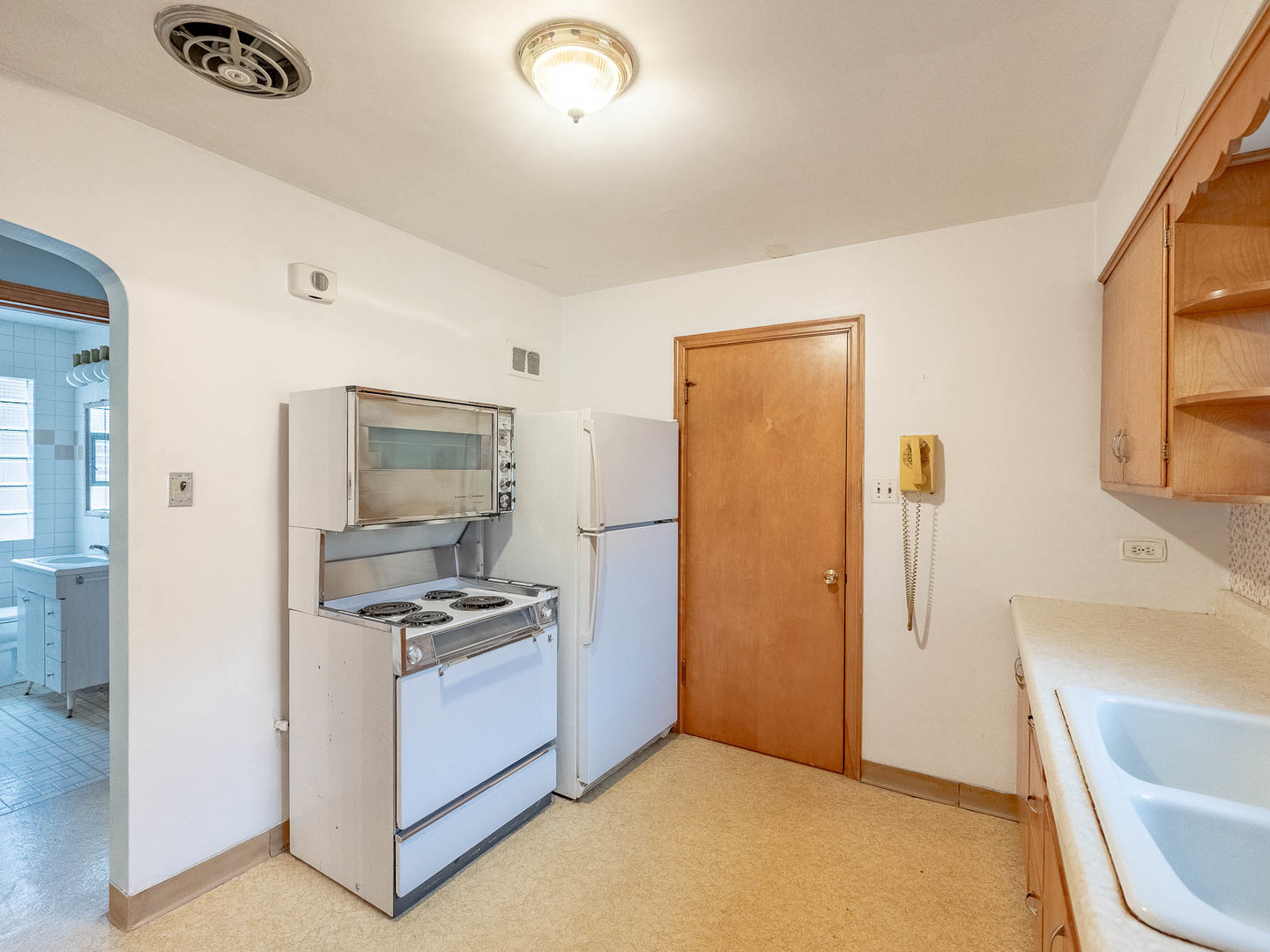 3247 Ridgeland Avenue