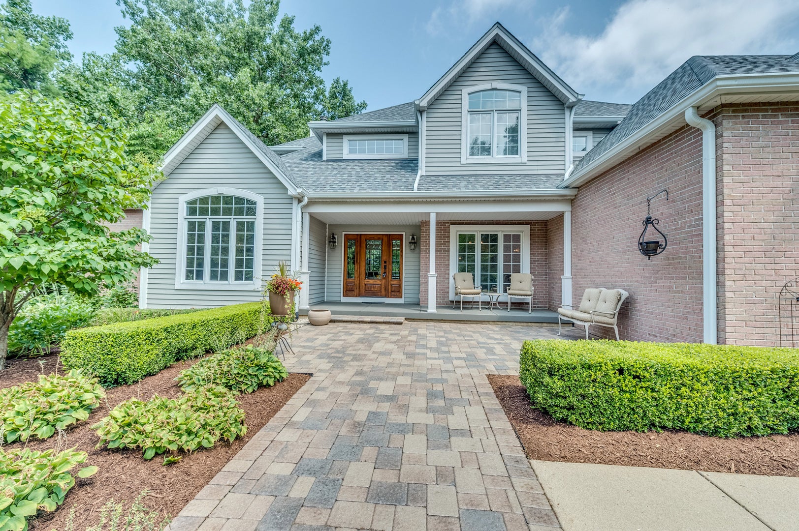 8N669 Edgewood Road