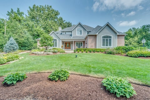Photo of 8N669 Edgewood Road, Elgin, IL 60124 (MLS # 12718320)