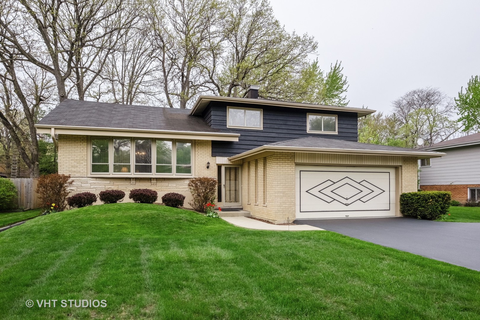 Photo 1 of 23 — 1632 Cavell Avenue, Highland Park, IL 60035