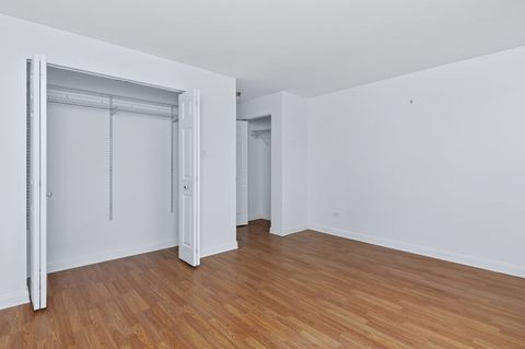 Tiny photo for 1188 Royal Glen Drive #311, Glen Ellyn, IL 60137 (MLS # 12612391)