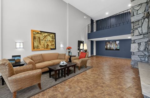 Tiny photo for 1188 Royal Glen Drive #311, Glen Ellyn, IL 60137 (MLS # 12612391)