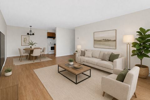 Tiny photo for 1188 Royal Glen Drive #311, Glen Ellyn, IL 60137 (MLS # 12612391)