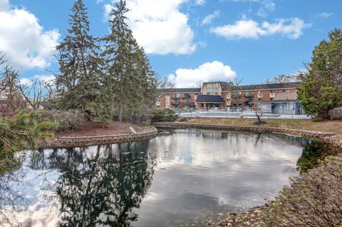 Tiny photo for 1188 Royal Glen Drive #311, Glen Ellyn, IL 60137 (MLS # 12612391)