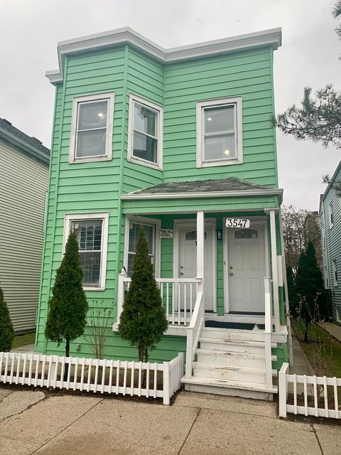 3547 W Diversey Avenue 2 Chicago IL 60647