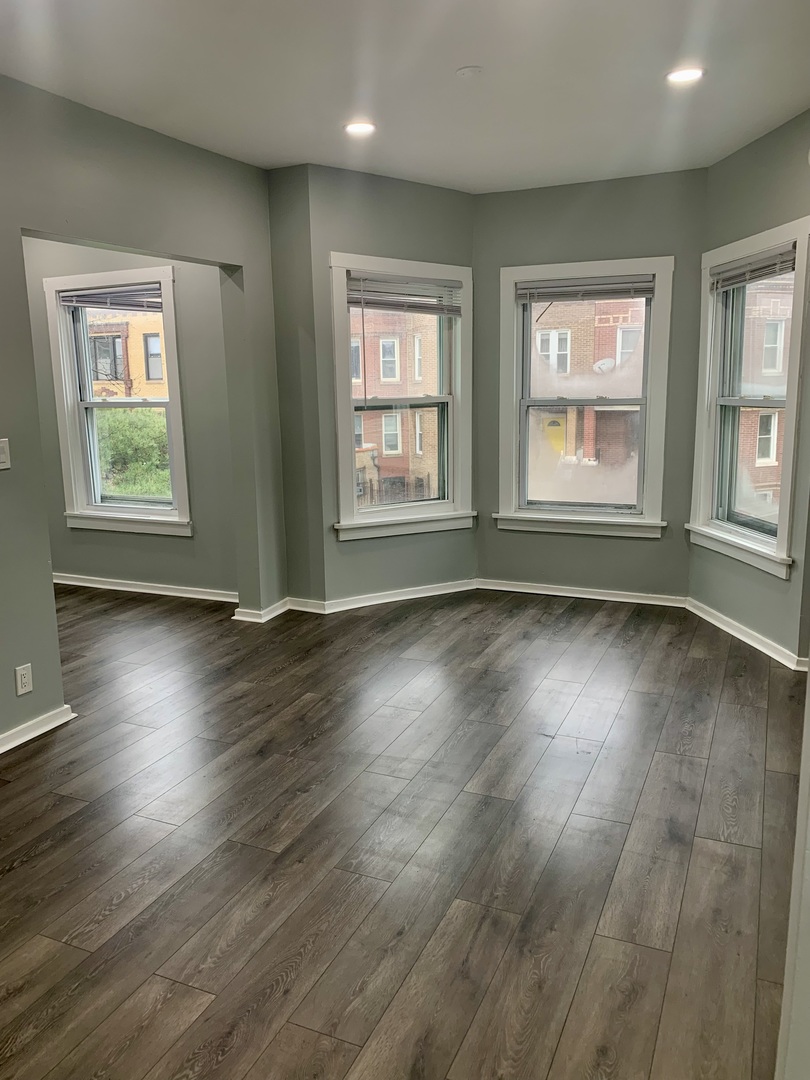 3547 W Diversey Avenue 2