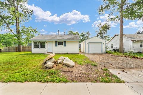 Photo of 1408 Hedge Road, Champaign, IL 61821 (MLS # 12704626)
