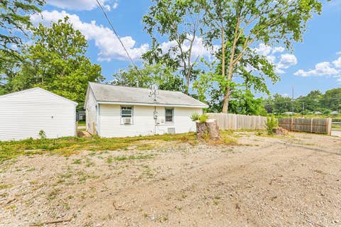Tiny photo for 1408 Hedge Road, Champaign, IL 61821 (MLS # 12704626)