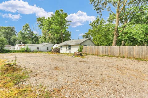Tiny photo for 1408 Hedge Road, Champaign, IL 61821 (MLS # 12704626)