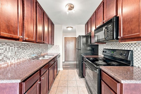 Tiny photo for 5950 Oakwood Drive #1C, Lisle, IL 60532 (MLS # 12750707)