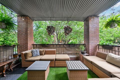 Tiny photo for 4826 N Winthrop Avenue #2S, Chicago, IL 60640 (MLS # 12471503)