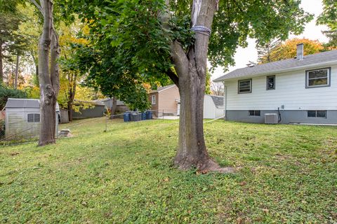 Tiny photo for 1913 Chippewa Road, Waukegan, IL 60087 (MLS # 12508810)