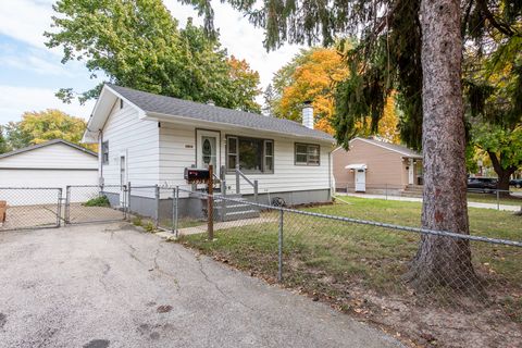 Tiny photo for 1913 Chippewa Road, Waukegan, IL 60087 (MLS # 12508810)