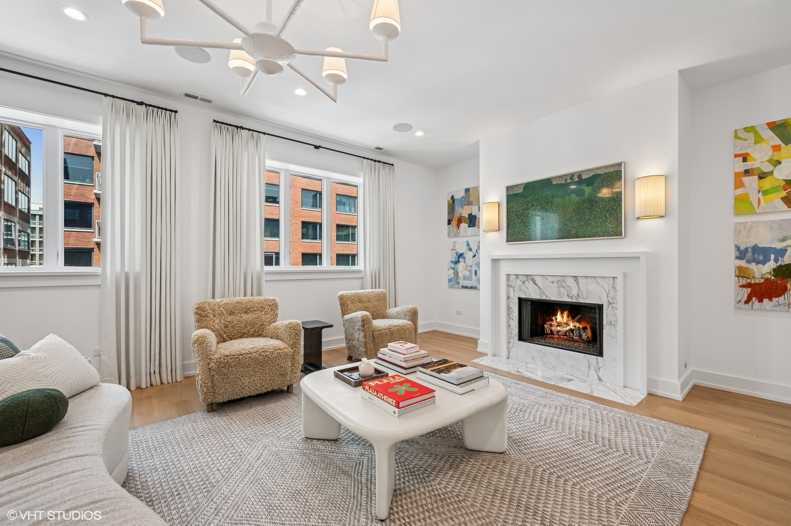 226 S Green Street 4N
