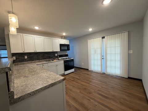 Tiny photo for 414 S Glenn Drive, Urbana, IL 61802 (MLS # 12619985)