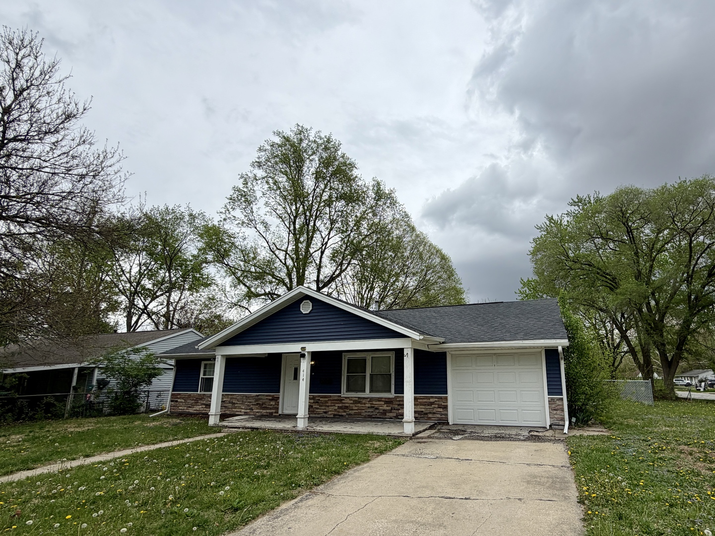 414 S Glenn Drive