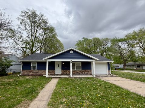Photo of 414 S Glenn Drive, Urbana, IL 61802 (MLS # 12619985)