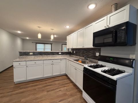 Tiny photo for 414 S Glenn Drive, Urbana, IL 61802 (MLS # 12619985)