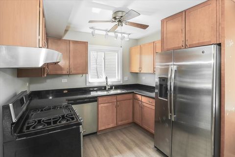 Tiny photo for 4990 Lichfield Drive, Hoffman Estates, IL 60010 (MLS # 12354215)