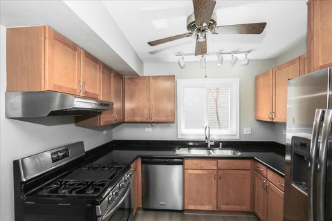 Tiny photo for 4990 Lichfield Drive, Hoffman Estates, IL 60010 (MLS # 12354215)