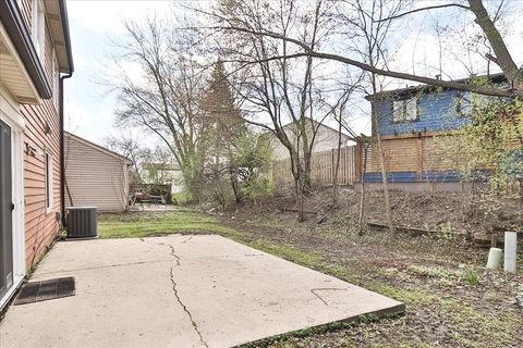 Tiny photo for 4990 Lichfield Drive, Hoffman Estates, IL 60010 (MLS # 12354215)