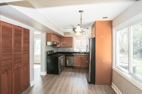 Tiny photo for 4990 Lichfield Drive, Hoffman Estates, IL 60010 (MLS # 12354215)