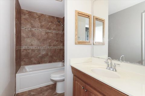 Tiny photo for 4990 Lichfield Drive, Hoffman Estates, IL 60010 (MLS # 12354215)