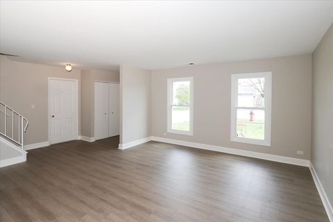 Tiny photo for 4990 Lichfield Drive, Hoffman Estates, IL 60010 (MLS # 12354215)