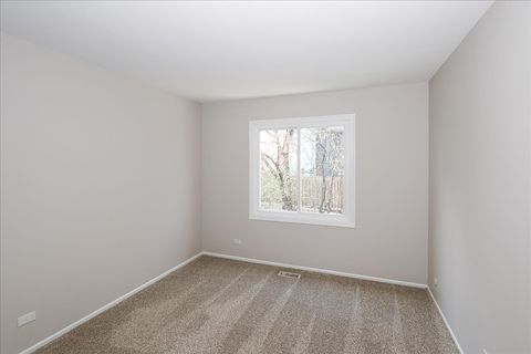 Tiny photo for 4990 Lichfield Drive, Hoffman Estates, IL 60010 (MLS # 12354215)