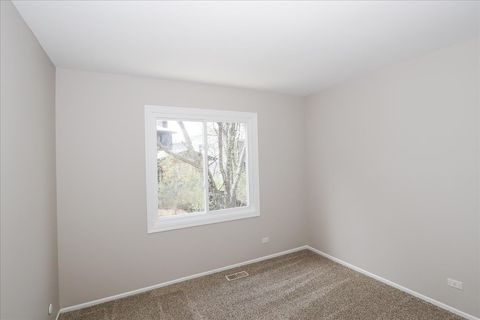 Tiny photo for 4990 Lichfield Drive, Hoffman Estates, IL 60010 (MLS # 12354215)